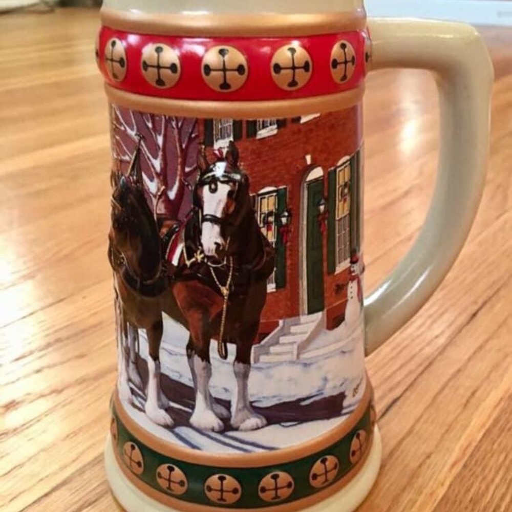 Budweiser VTG 1993 Hometown Holiday Christmas Beer Stein Mug Clydesdales Horses